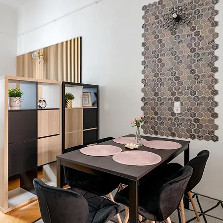 Raday Stylish Flat Next To Market Hall Apartment Budapest