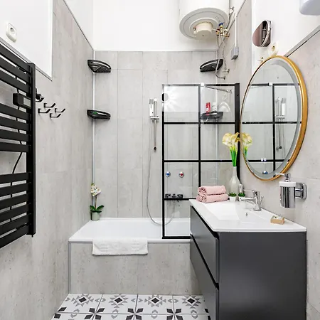 Raday Stylish Flat Next To Market Hall Boedapest